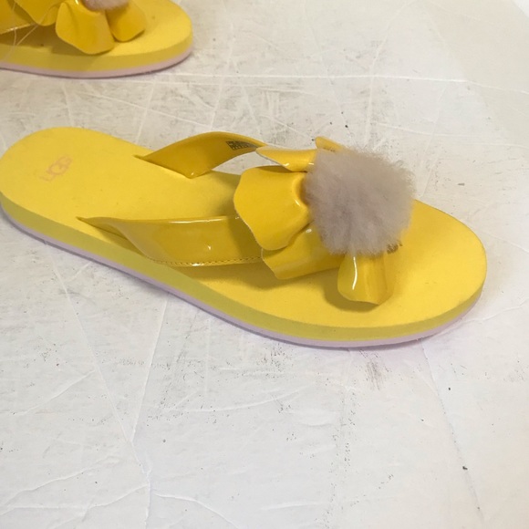 Ugg Australia NEW Poppy Flip Flop Thong Sandals Remove Back Strap Flower Pom Pom - Picture 9 of 15